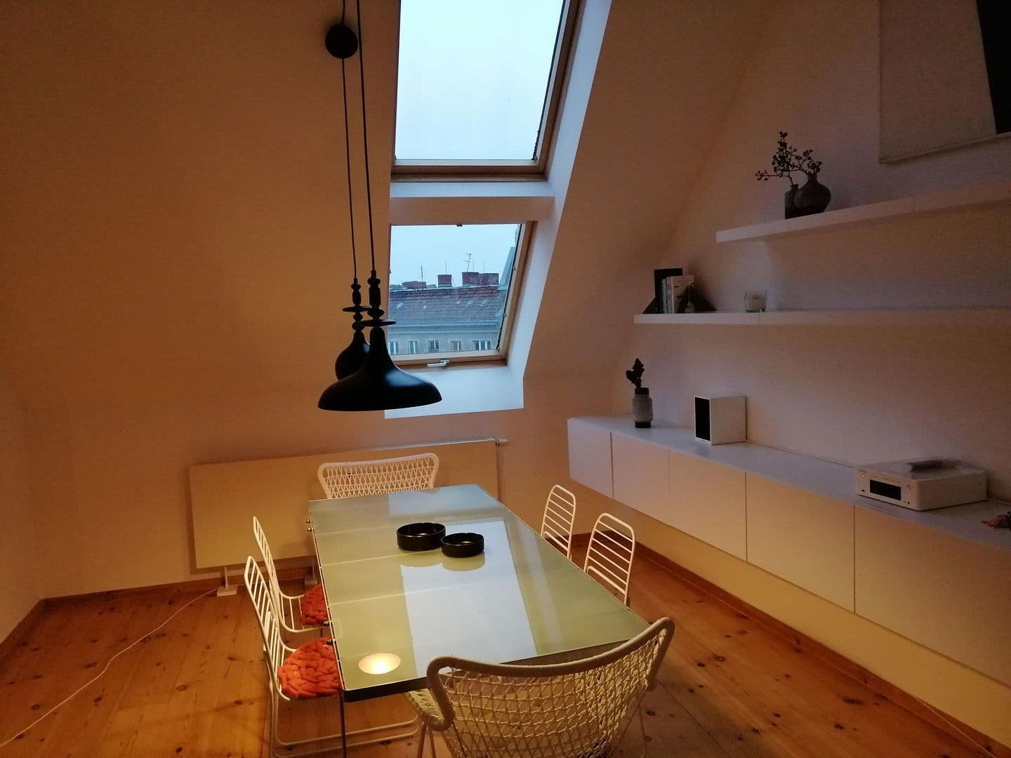 Prenájom bytu 2-izbový 95 m², Schwedter Str. 244, Berlin, Berlín Prenájom bytu 2-izbový 95 m², Schwedter Str. 244, Berlin, Berlín