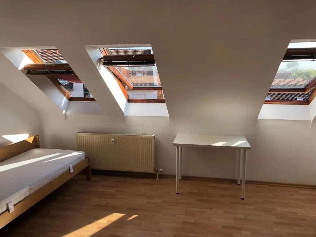 Prenájom bytu 1-izbový 22 m², Halmhuberstrasse 10-14, Mannheim-Rheinau, Bádensko-Wurttembersko Prenájom bytu 1-izbový 22 m², Halmhuberstrasse 10-14, Mannheim-Rheinau, Bádensko-Wurttembersko