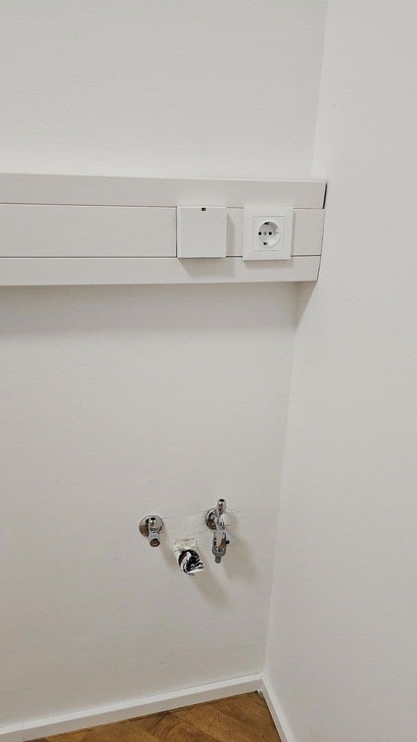 Prenájom nebytového priestoru 77 m², Pfauengasse 26, Ulm, Bádensko-Wurttembersko Prenájom nebytového priestoru 77 m², Pfauengasse 26, Ulm, Bádensko-Wurttembersko