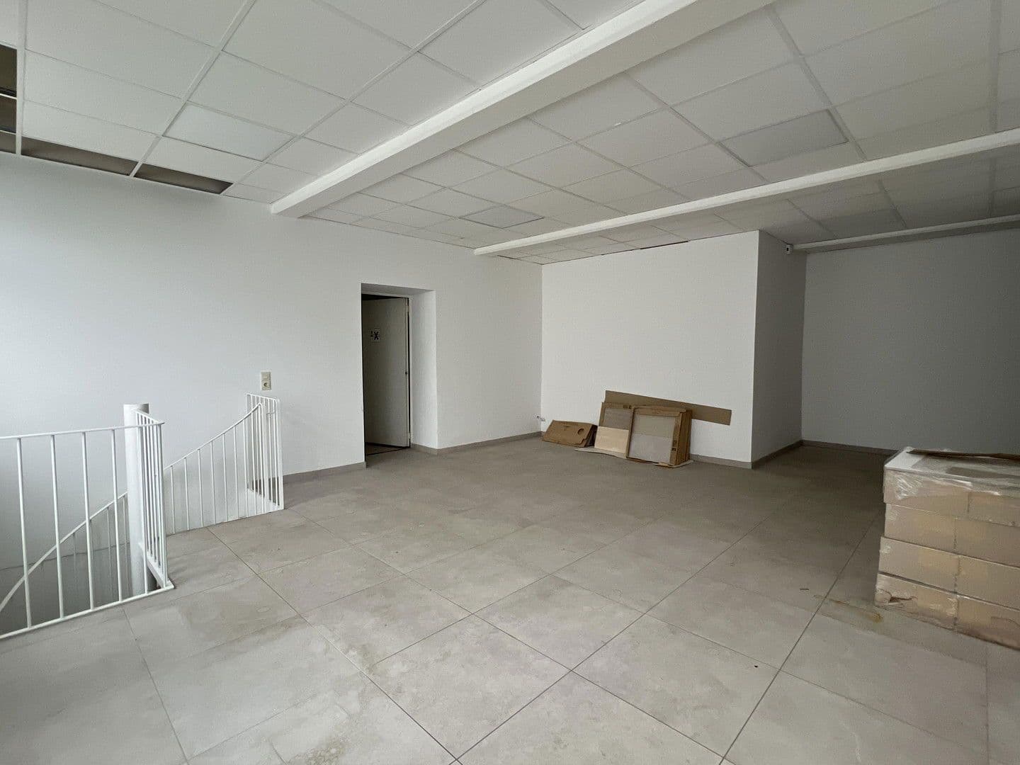 Prenájom kancelárie 1.000 m², Leverkusen, Severné Porýnie - Westfálsko Prenájom kancelárie 1.000 m², Leverkusen, Severné Porýnie - Westfálsko