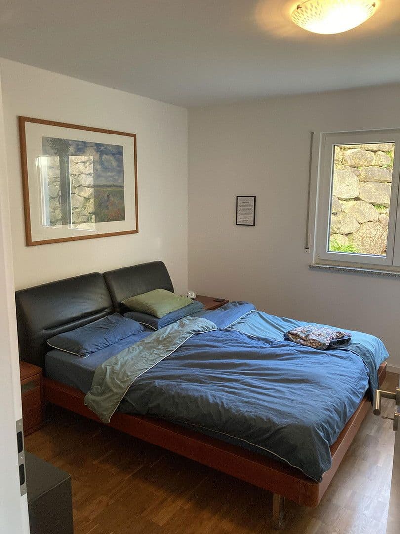 Prenájom bytu 3-izbový 123 m², Hanfelder Str. 7a, Oberbrunn, Bavorsko Prenájom bytu 3-izbový 123 m², Hanfelder Str. 7a, Oberbrunn, Bavorsko