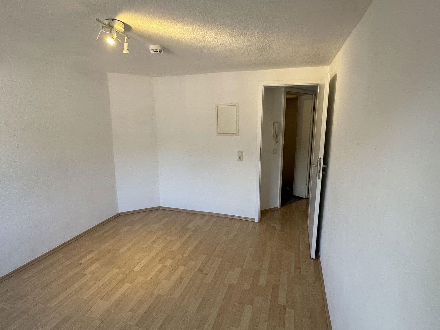 Prenájom bytu 2-izbový 51 m², Friedberger Landstraße 85, frankfurt am Main, Hesensko Prenájom bytu 2-izbový 51 m², Friedberger Landstraße 85, frankfurt am Main, Hesensko
