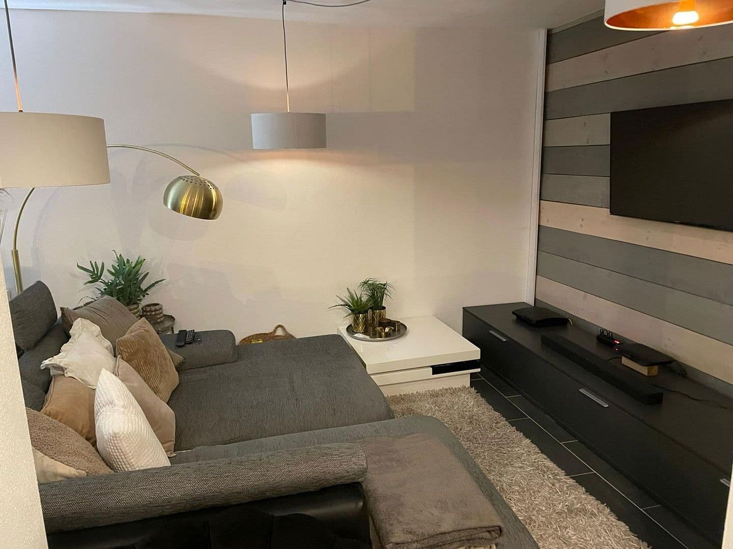 Predaj bytu 3-izbový 168 m², Rattelsdorf, Bavorsko Predaj bytu 3-izbový 168 m², Rattelsdorf, Bavorsko