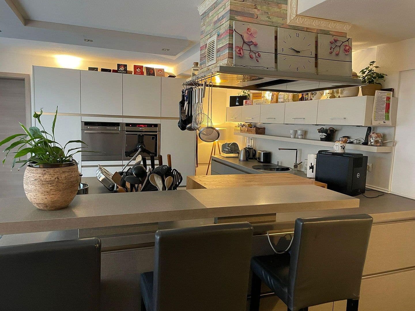 Predaj bytu 3-izbový 168 m², Rattelsdorf, Bavorsko Predaj bytu 3-izbový 168 m², Rattelsdorf, Bavorsko