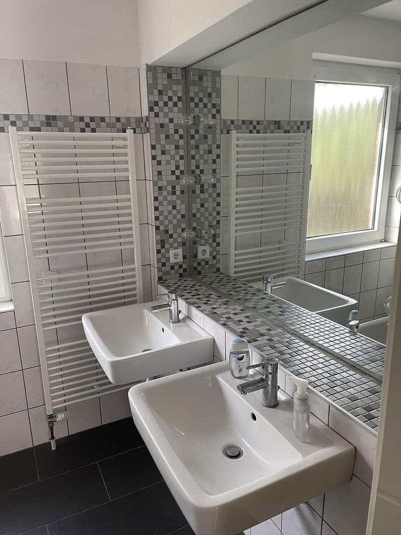 Prenájom bytu 3-izbový 95 m², Ohechausse, Norderstedt, Šlezvicko-Holštajnsko Prenájom bytu 3-izbový 95 m², Ohechausse, Norderstedt, Šlezvicko-Holštajnsko