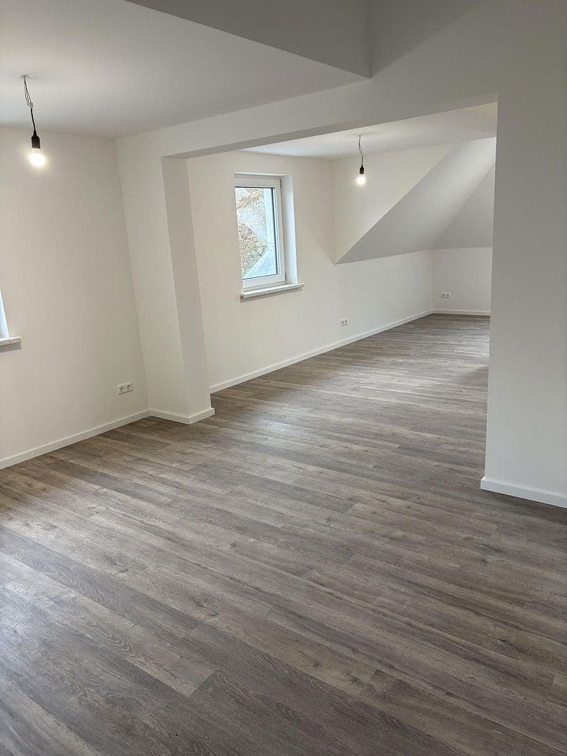 Prenájom bytu 2-izbový 68 m², Kienhorststr. 103A, Berlin, Berlín Prenájom bytu 2-izbový 68 m², Kienhorststr. 103A, Berlin, Berlín