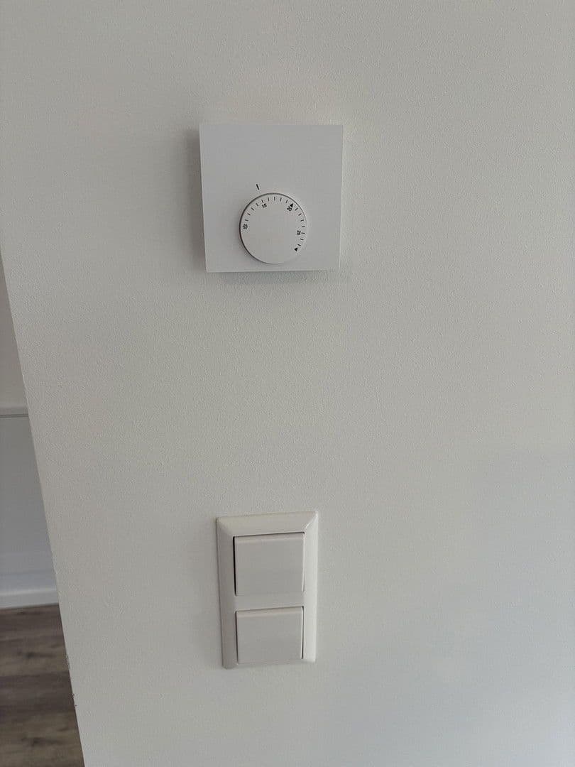 Prenájom bytu 2-izbový 40 m², Kienhorststr. 103A, Berlin, Berlín Prenájom bytu 2-izbový 40 m², Kienhorststr. 103A, Berlin, Berlín