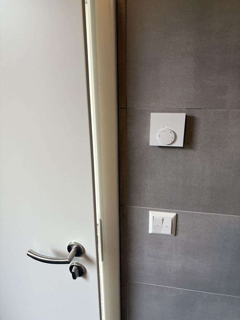 Prenájom bytu 2-izbový 40 m², Kienhorststr. 103A, Berlin, Berlín Prenájom bytu 2-izbový 40 m², Kienhorststr. 103A, Berlin, Berlín