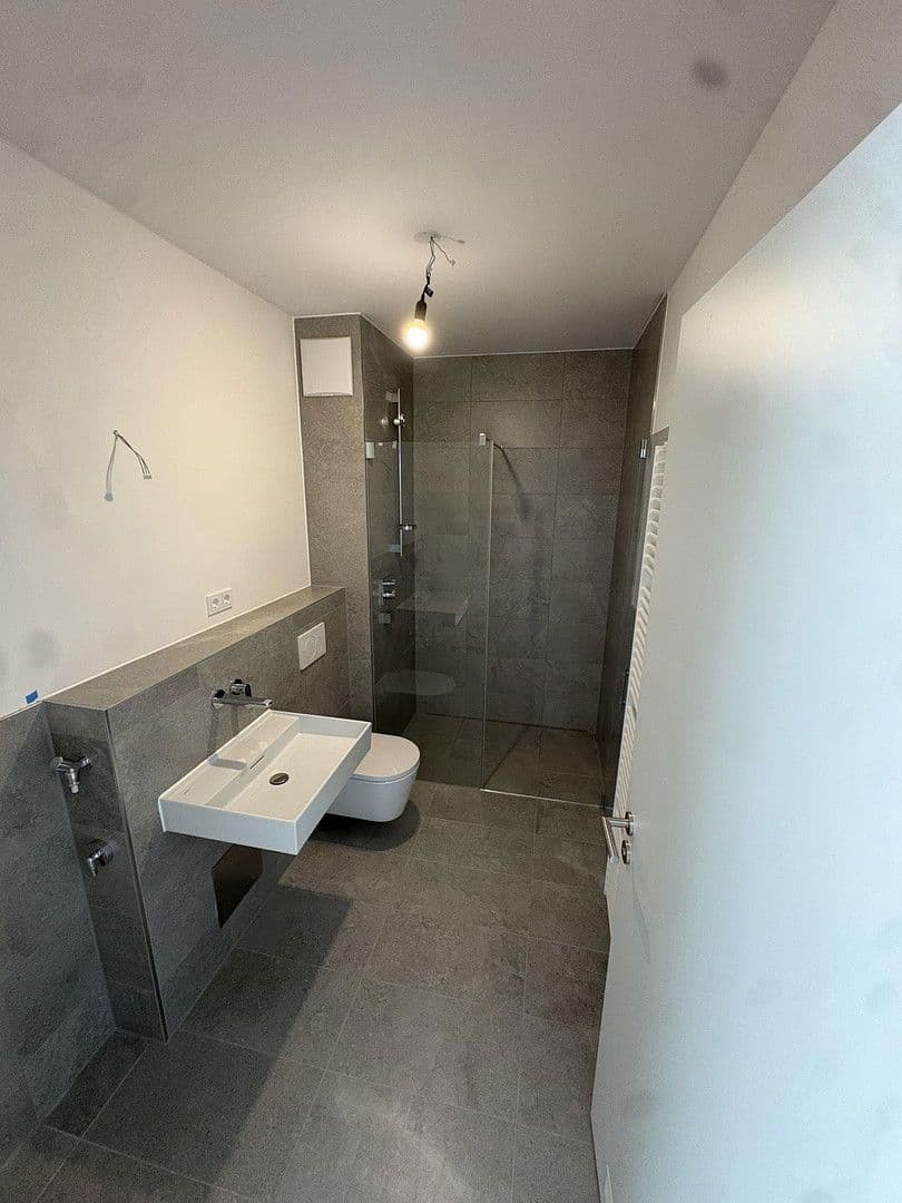 Prenájom bytu 1-izbový 35 m², Paul Gerhardt Allee, München, Bavorsko Prenájom bytu 1-izbový 35 m², Paul Gerhardt Allee, München, Bavorsko