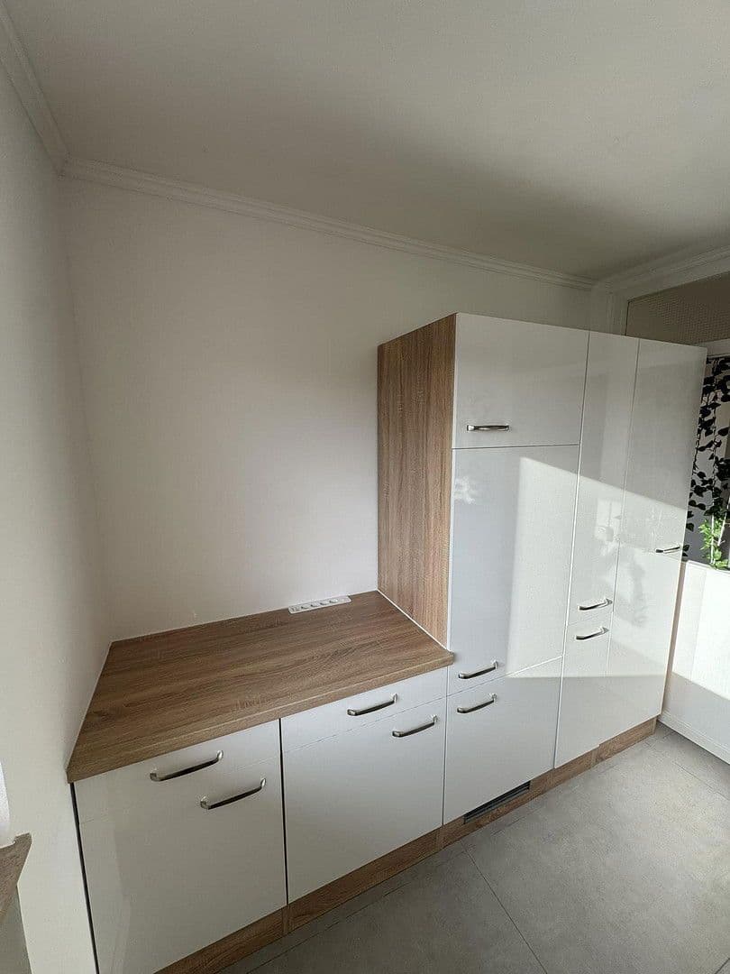 Prenájom bytu 3-izbový 88 m², Fontanestr. 5, Lüdenscheid, Severné Porýnie - Westfálsko Prenájom bytu 3-izbový 88 m², Fontanestr. 5, Lüdenscheid, Severné Porýnie - Westfálsko