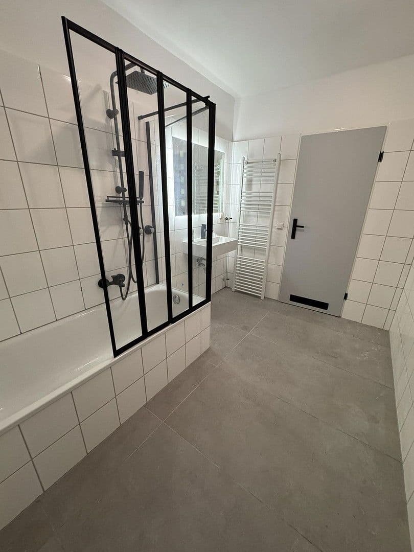 Prenájom bytu 3-izbový 88 m², Fontanestr. 5, Lüdenscheid, Severné Porýnie - Westfálsko Prenájom bytu 3-izbový 88 m², Fontanestr. 5, Lüdenscheid, Severné Porýnie - Westfálsko