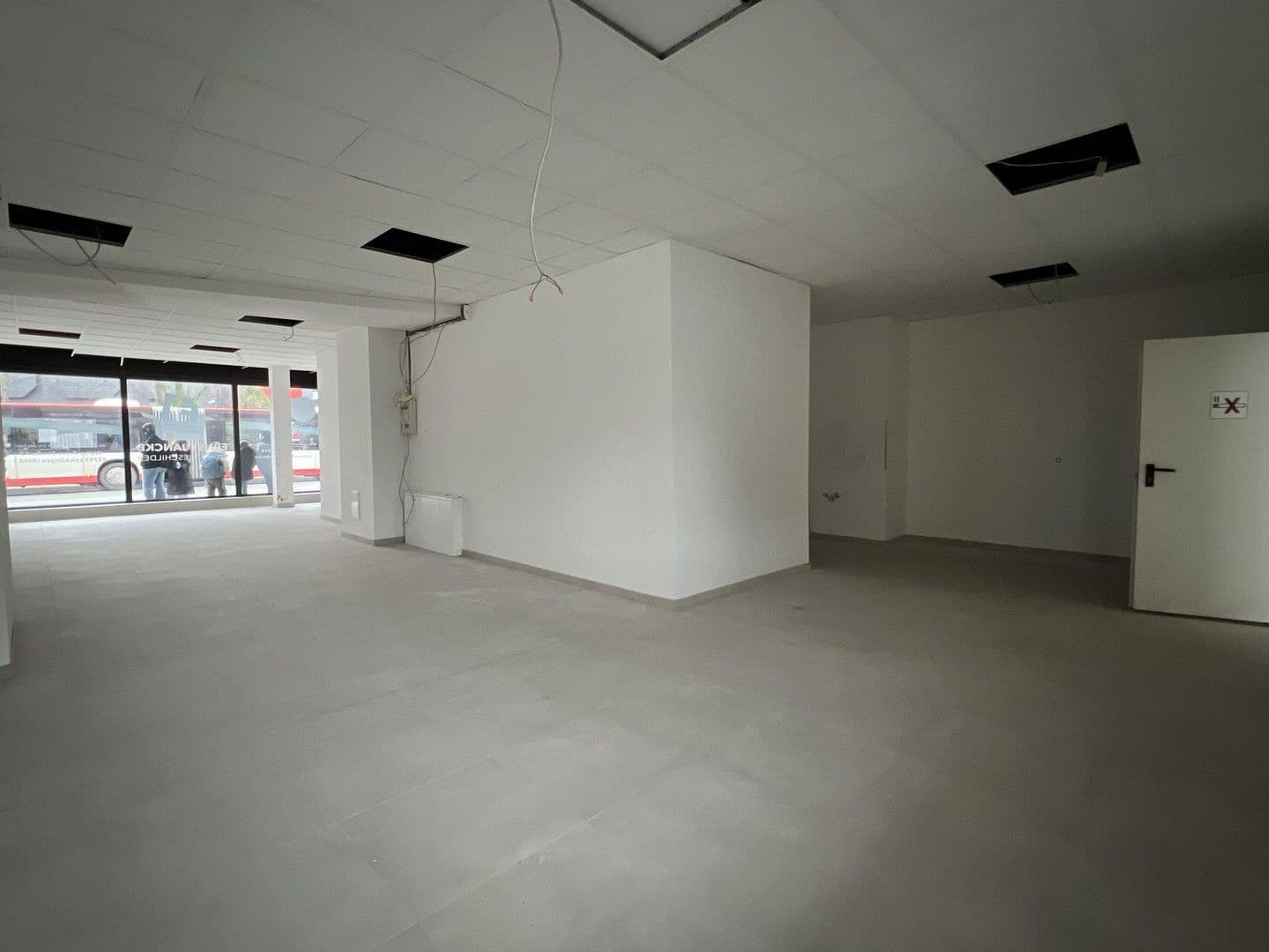 Prenájom nebytového priestoru 1.000 m², Leverkusen, Severné Porýnie - Westfálsko Prenájom nebytového priestoru 1.000 m², Leverkusen, Severné Porýnie - Westfálsko