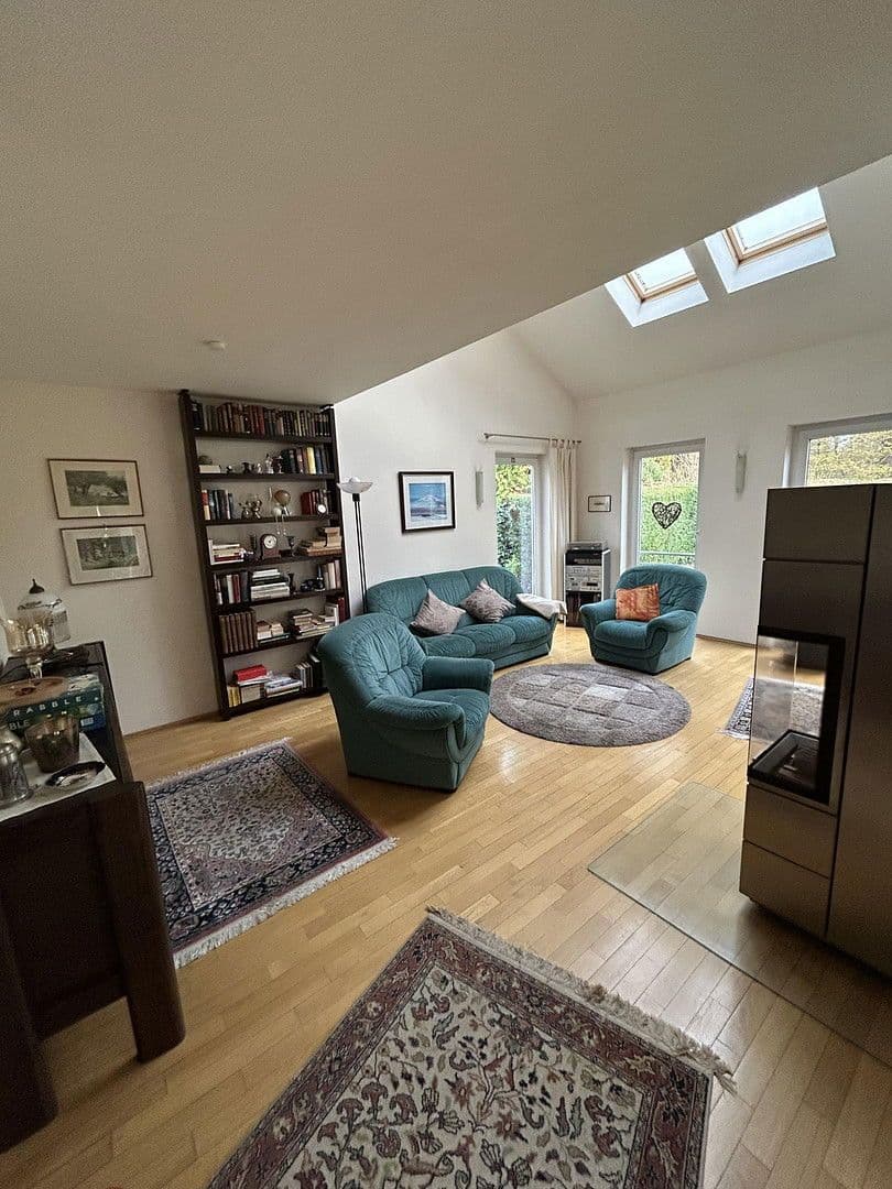 Predaj domu 191 m², pozemek 635 m², Langenfeld (Rheinland), Severné Porýnie - Westfálsko Predaj domu 191 m², pozemek 635 m², Langenfeld (Rheinland), Severné Porýnie - Westfálsko