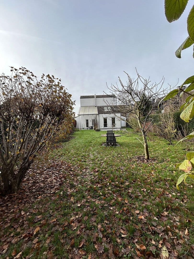 Predaj domu 191 m², pozemek 635 m², Langenfeld (Rheinland), Severné Porýnie - Westfálsko Predaj domu 191 m², pozemek 635 m², Langenfeld (Rheinland), Severné Porýnie - Westfálsko