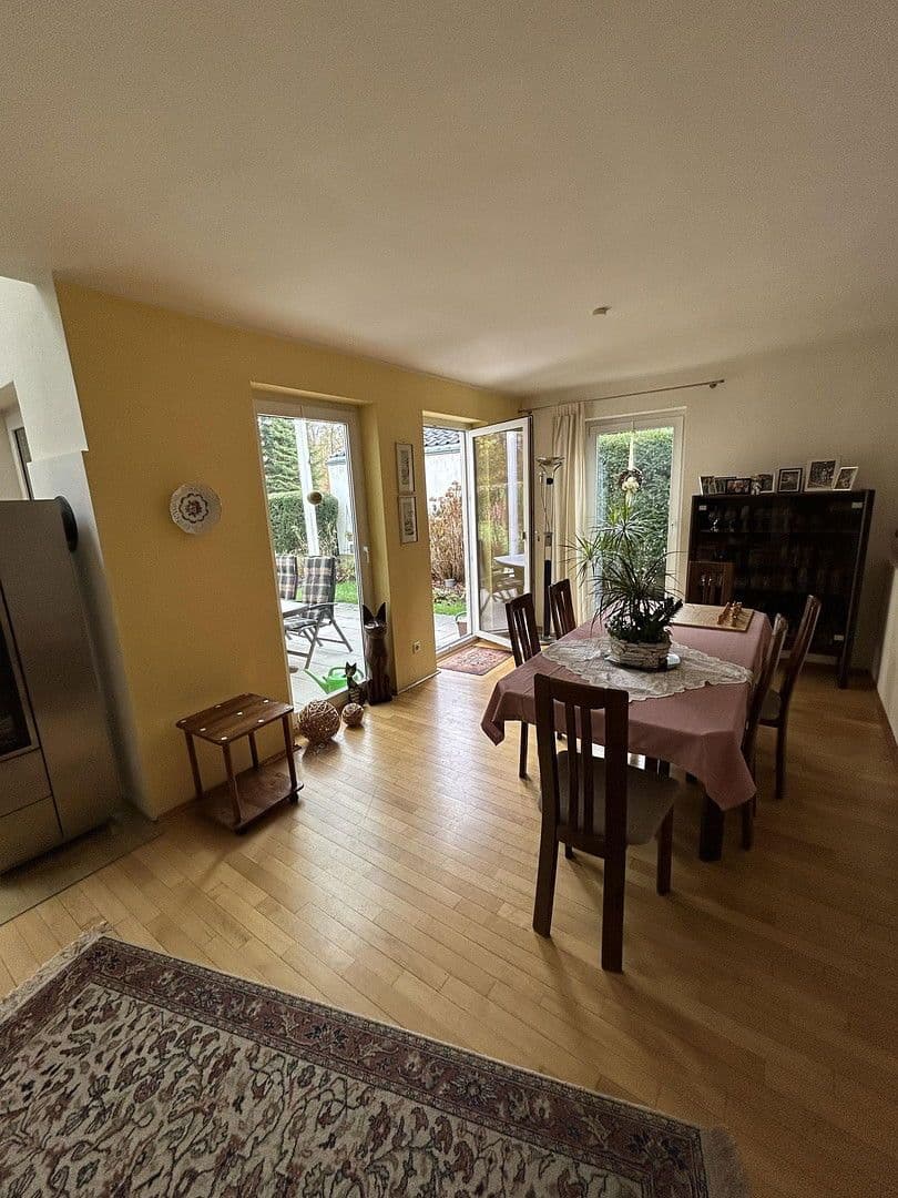 Predaj domu 191 m², pozemek 635 m², Langenfeld (Rheinland), Severné Porýnie - Westfálsko Predaj domu 191 m², pozemek 635 m², Langenfeld (Rheinland), Severné Porýnie - Westfálsko