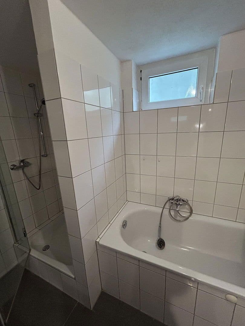 Predaj domu 191 m², pozemek 635 m², Langenfeld (Rheinland), Severné Porýnie - Westfálsko Predaj domu 191 m², pozemek 635 m², Langenfeld (Rheinland), Severné Porýnie - Westfálsko