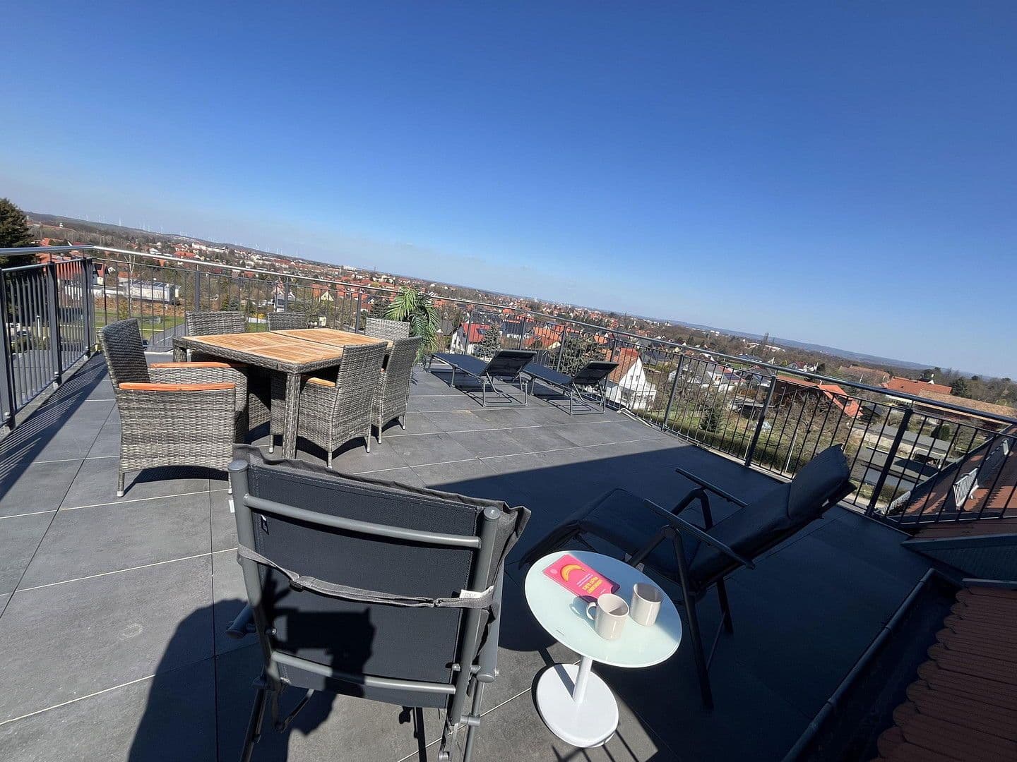 Prenájom bytu 3-izbový 115 m², Schlaurother Str. 10, Görlitz, Sasko Prenájom bytu 3-izbový 115 m², Schlaurother Str. 10, Görlitz, Sasko