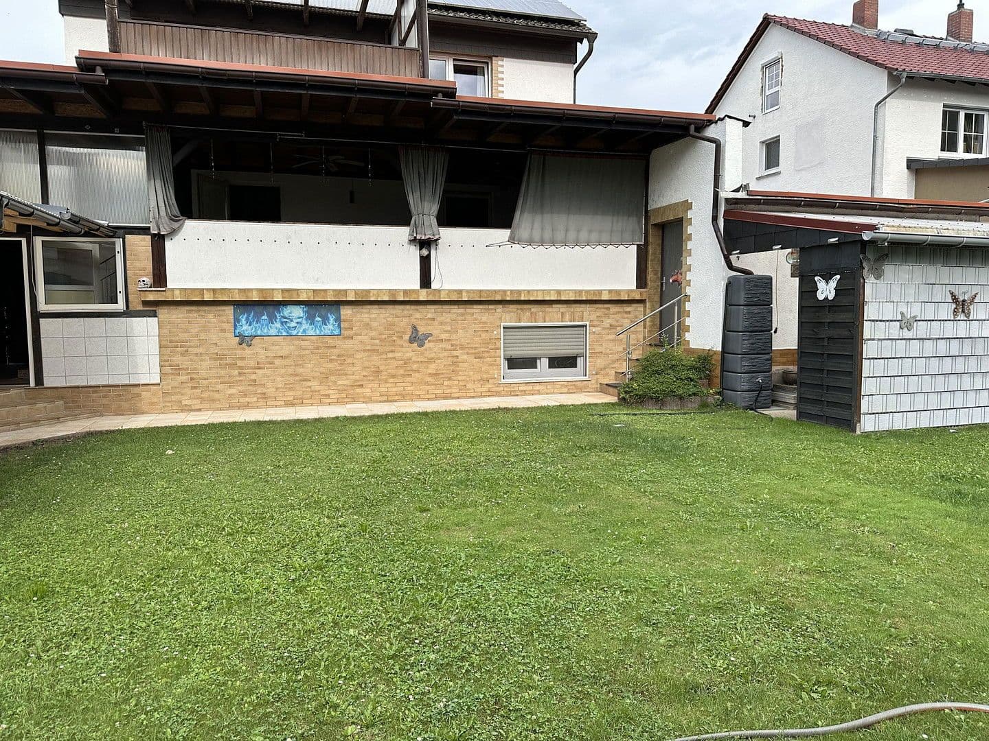 Predaj domu 150 m², pozemek 575 m², Riedstraße 13, Groß-Gerau, Hesensko Predaj domu 150 m², pozemek 575 m², Riedstraße 13, Groß-Gerau, Hesensko