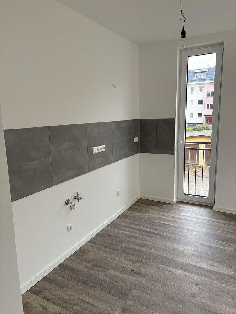 Prenájom domu 238 m², pozemek 520 m², Kienhorststr. 103A, Berlin, Berlín Prenájom domu 238 m², pozemek 520 m², Kienhorststr. 103A, Berlin, Berlín