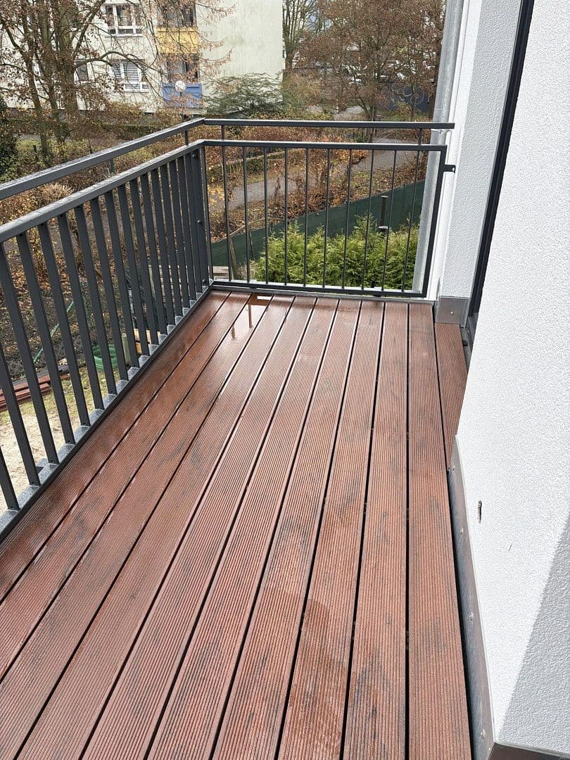 Prenájom domu 238 m², pozemek 520 m², Kienhorststr. 103A, Berlin, Berlín Prenájom domu 238 m², pozemek 520 m², Kienhorststr. 103A, Berlin, Berlín