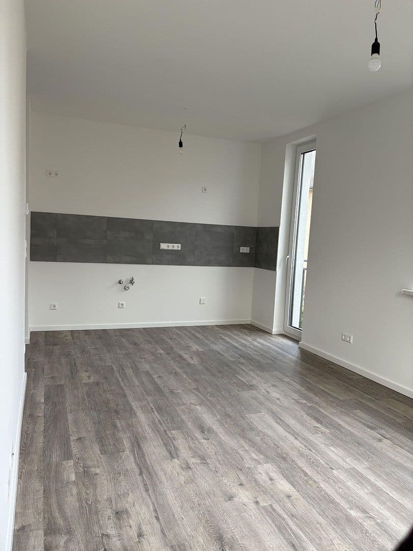 Prenájom domu 238 m², pozemek 520 m², Kienhorststr. 103A, Berlin, Berlín Prenájom domu 238 m², pozemek 520 m², Kienhorststr. 103A, Berlin, Berlín
