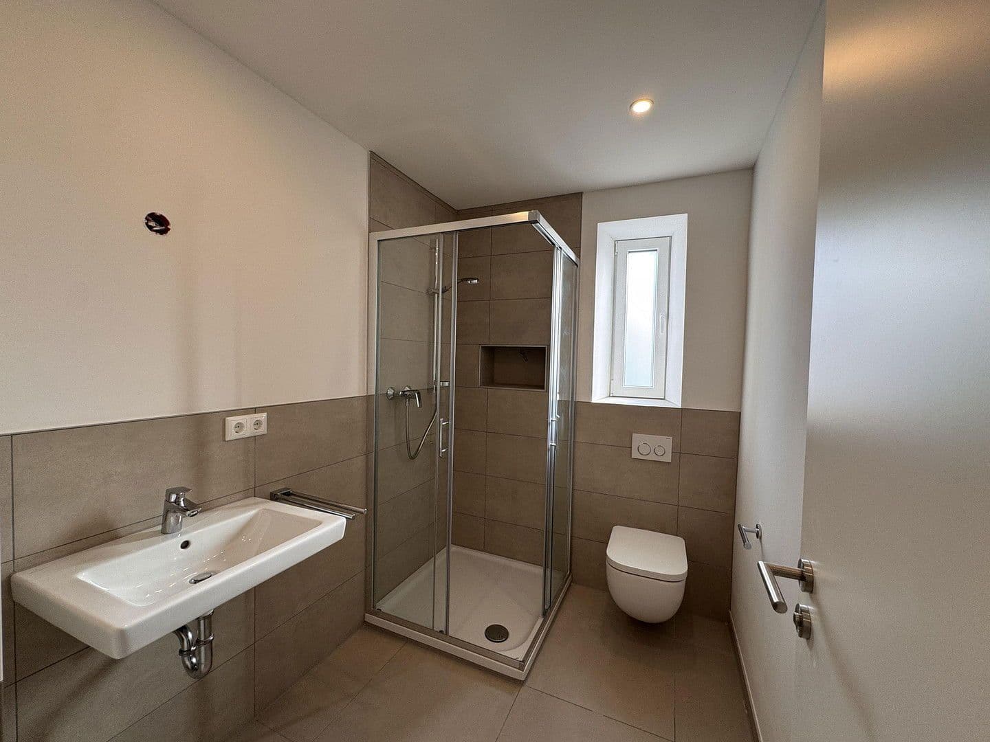 Prenájom bytu 2-izbový 50 m², Miltenbergstraße 18, Augsburg, Bavorsko Prenájom bytu 2-izbový 50 m², Miltenbergstraße 18, Augsburg, Bavorsko