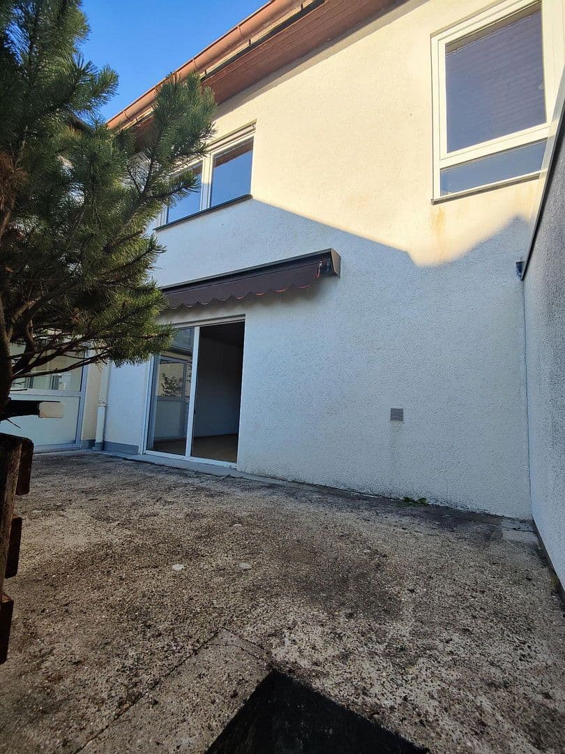 Predaj domu 120 m², pozemek 352 m², Budenheim, Porýnie-Falcko Predaj domu 120 m², pozemek 352 m², Budenheim, Porýnie-Falcko