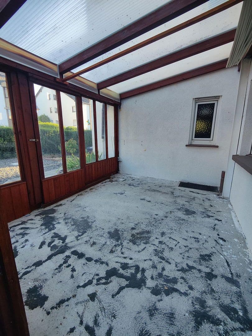 Predaj domu 120 m², pozemek 352 m², Budenheim, Porýnie-Falcko Predaj domu 120 m², pozemek 352 m², Budenheim, Porýnie-Falcko