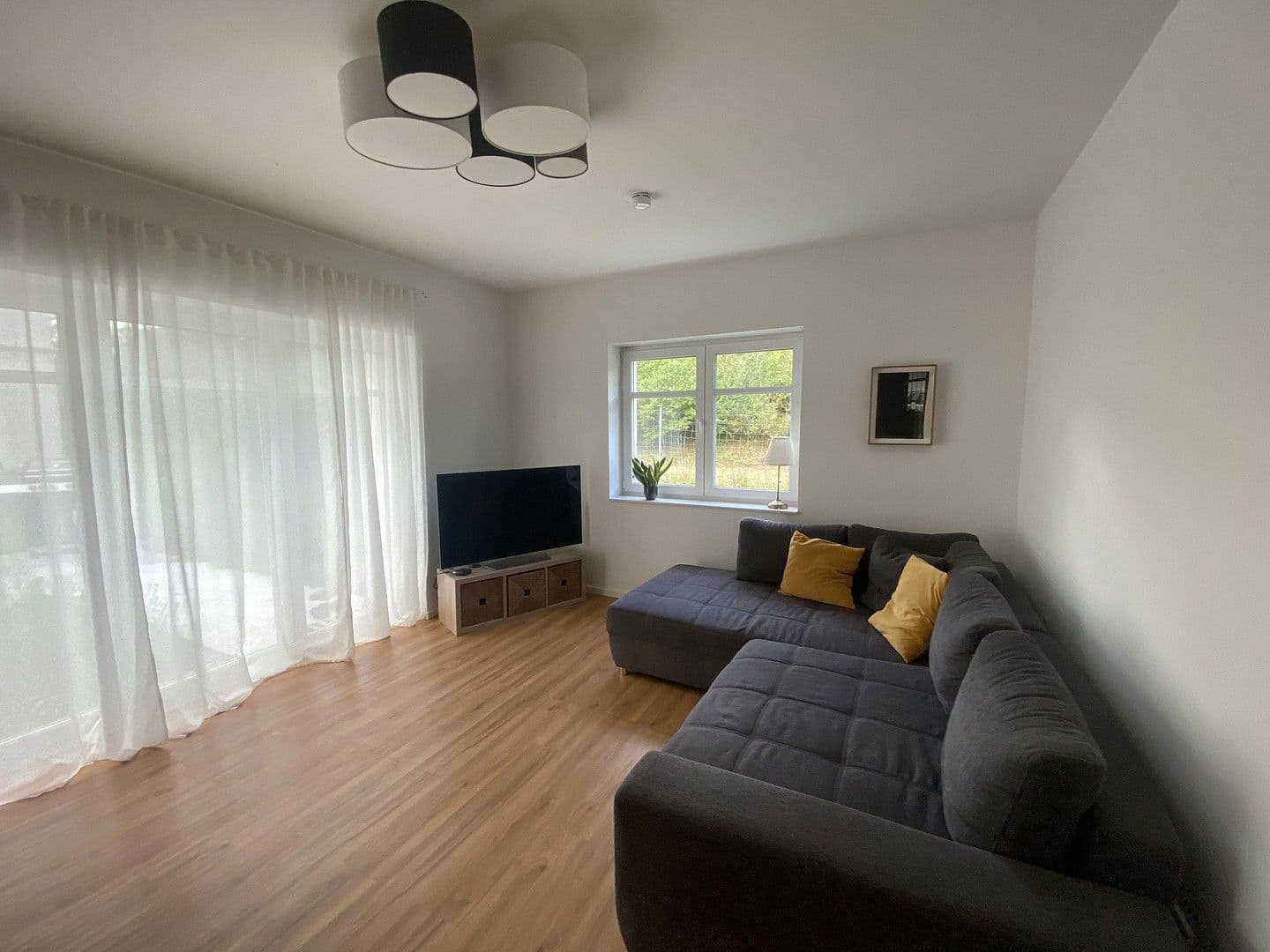 Prenájom bytu 4-izbový 96 m², Carl-Adam-Petri-Straße, Potsdam, Brandenbursko Prenájom bytu 4-izbový 96 m², Carl-Adam-Petri-Straße, Potsdam, Brandenbursko