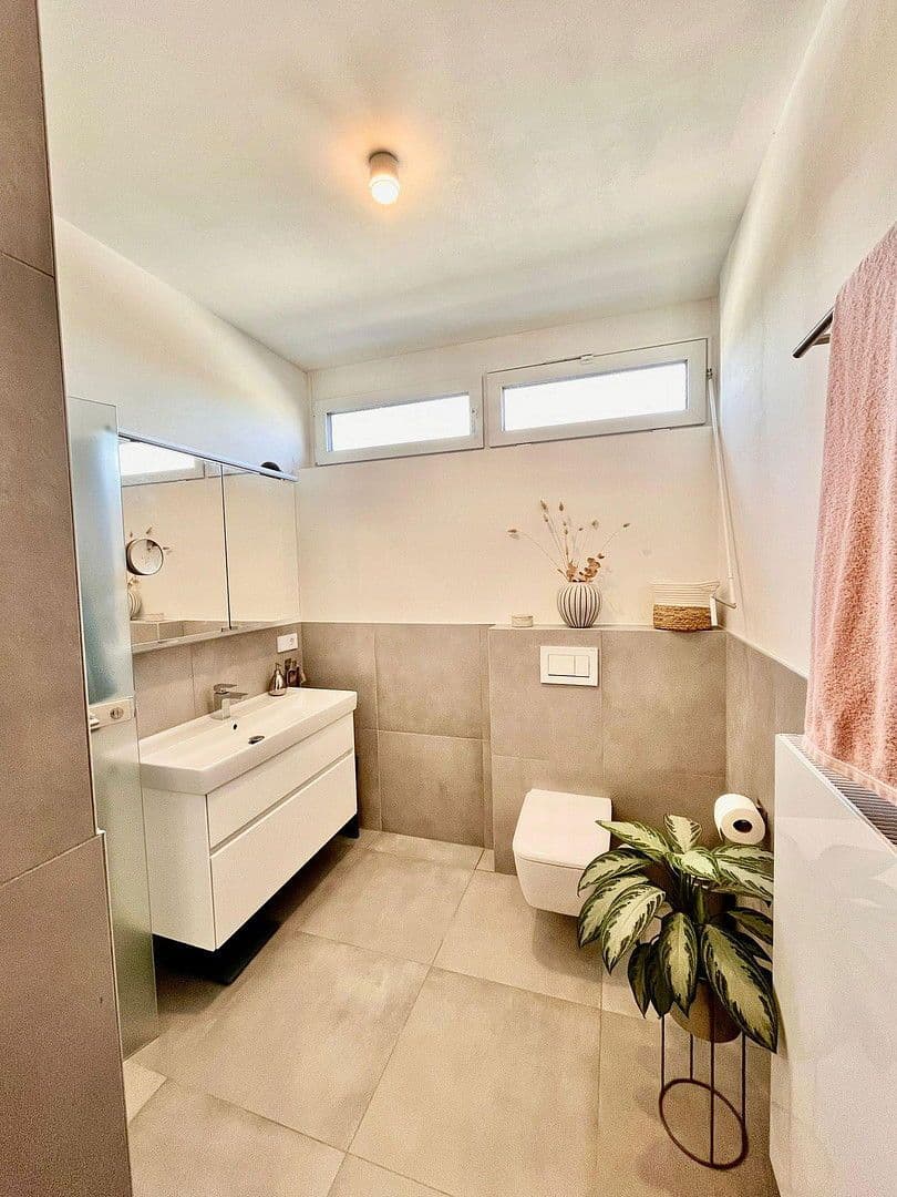 Predaj domu 220 m², pozemek 805 m², Trier, Porýnie-Falcko Predaj domu 220 m², pozemek 805 m², Trier, Porýnie-Falcko