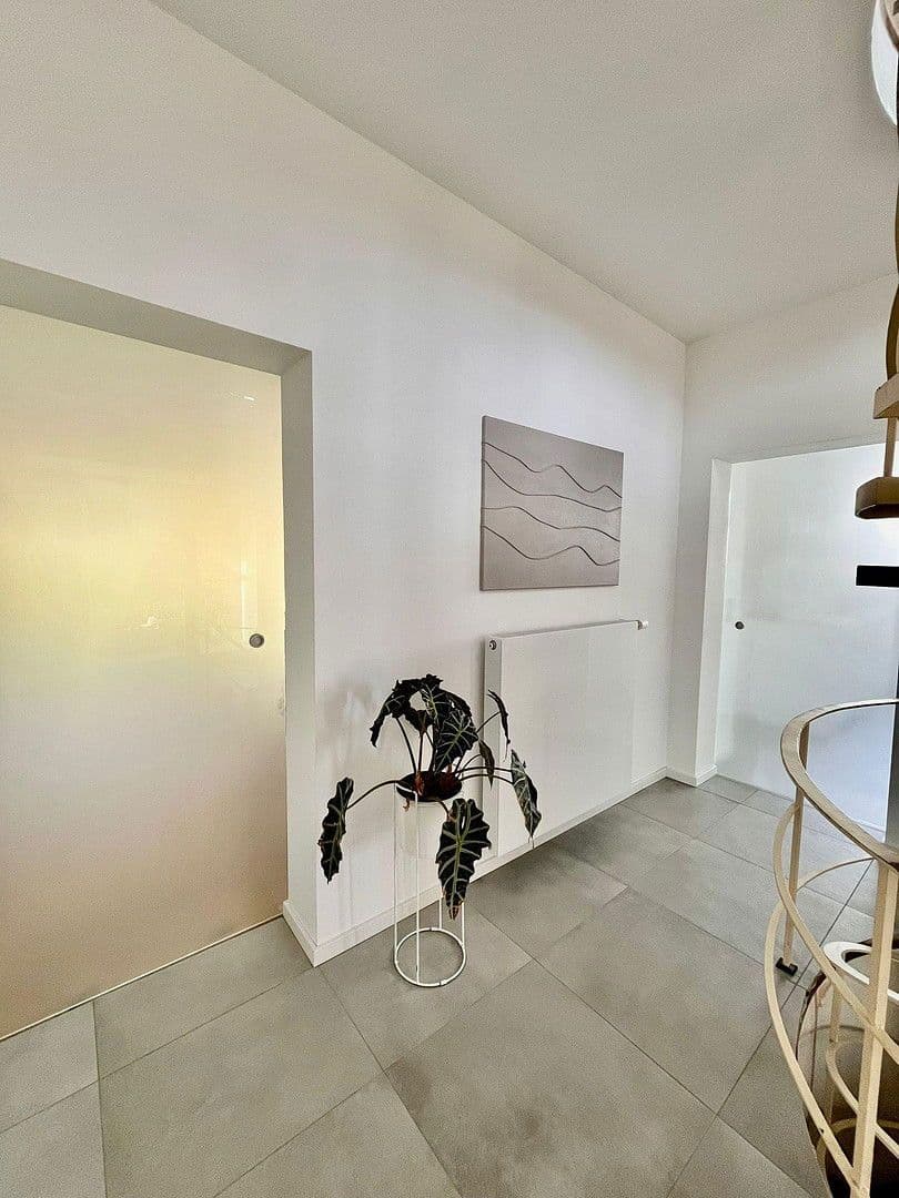 Predaj domu 220 m², pozemek 805 m², Trier, Porýnie-Falcko Predaj domu 220 m², pozemek 805 m², Trier, Porýnie-Falcko