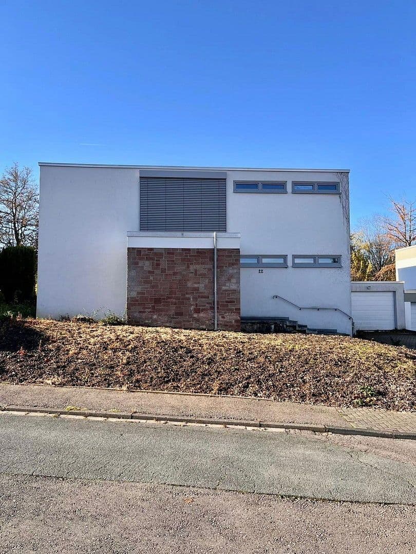 Predaj domu 220 m², pozemek 805 m², Trier, Porýnie-Falcko Predaj domu 220 m², pozemek 805 m², Trier, Porýnie-Falcko