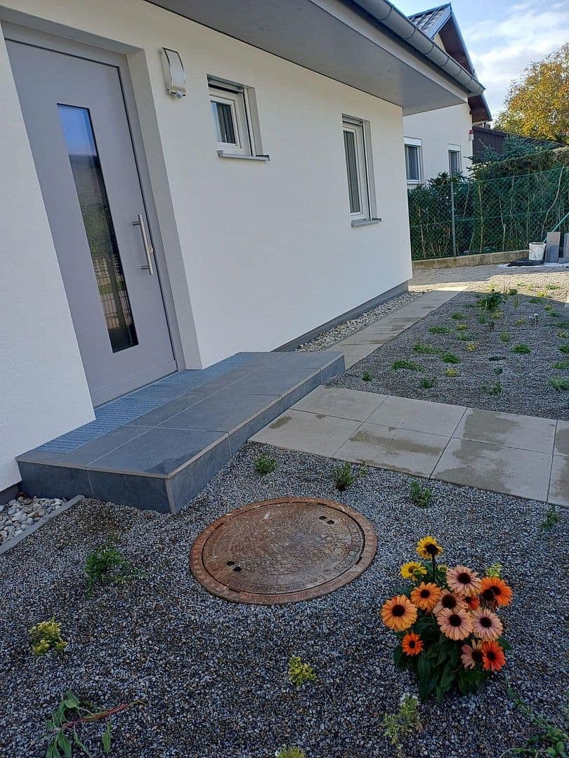 Prenájom domu 97 m², pozemek 564 m², Gerasdorf bei Wien (Oberlisse), Dolné Rakúsko Prenájom domu 97 m², pozemek 564 m², Gerasdorf bei Wien (Oberlisse), Dolné Rakúsko