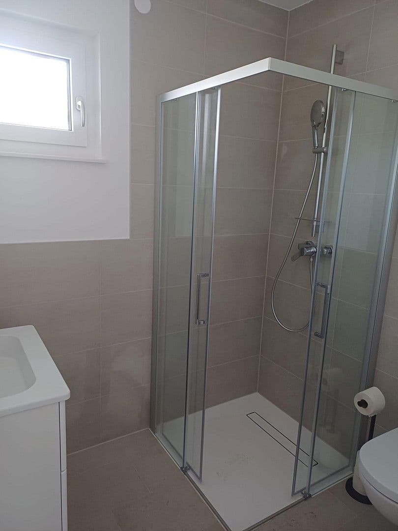 Prenájom domu 97 m², pozemek 564 m², Gerasdorf bei Wien (Oberlisse), Dolné Rakúsko Prenájom domu 97 m², pozemek 564 m², Gerasdorf bei Wien (Oberlisse), Dolné Rakúsko