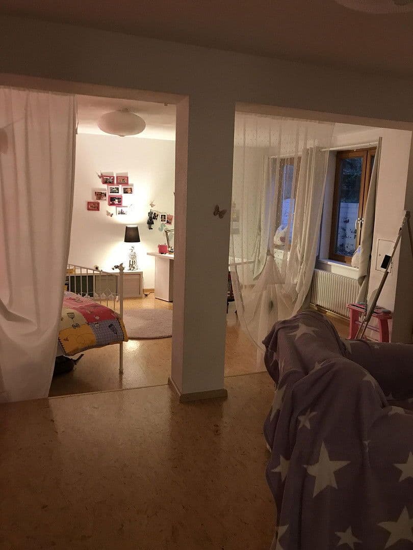 Prenájom domu 158 m², pozemek 245 m², Cleebronn, Bádensko-Wurttembersko Prenájom domu 158 m², pozemek 245 m², Cleebronn, Bádensko-Wurttembersko