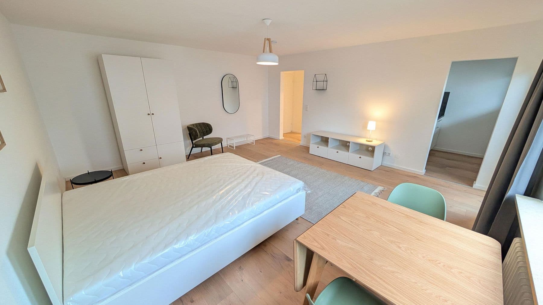 Prenájom bytu 1-izbový 39 m², Wimpfener Straße 15, Neckarsulm, Bádensko-Wurttembersko Prenájom bytu 1-izbový 39 m², Wimpfener Straße 15, Neckarsulm, Bádensko-Wurttembersko