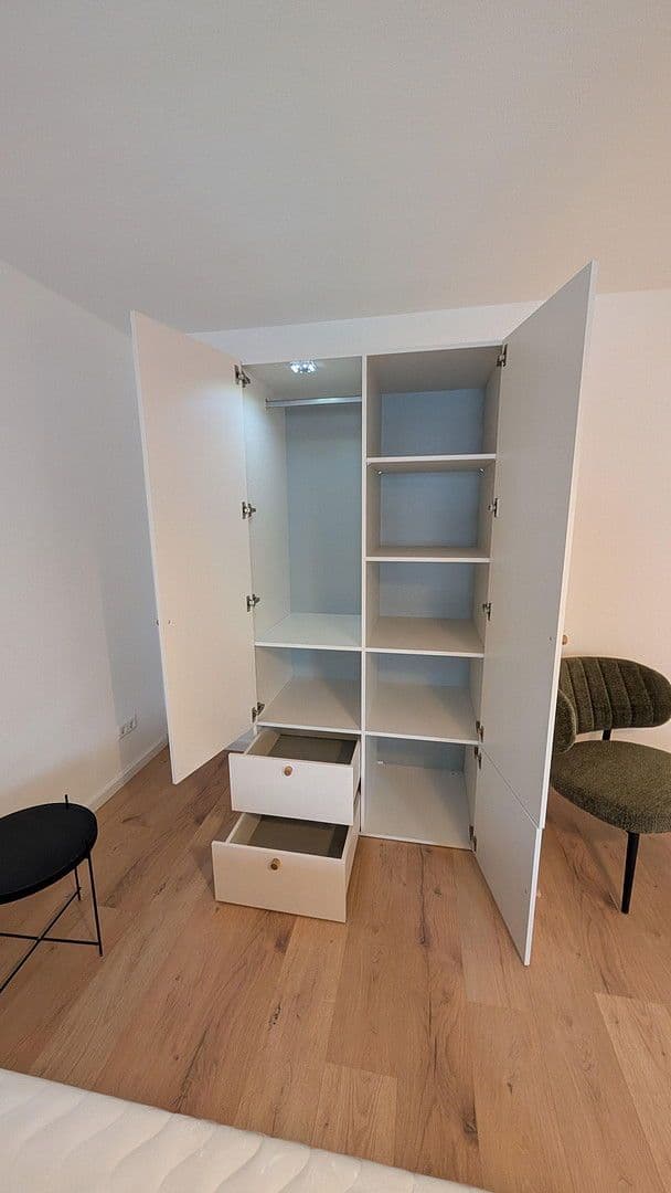 Prenájom bytu 1-izbový 39 m², Wimpfener Straße 15, Neckarsulm, Bádensko-Wurttembersko Prenájom bytu 1-izbový 39 m², Wimpfener Straße 15, Neckarsulm, Bádensko-Wurttembersko