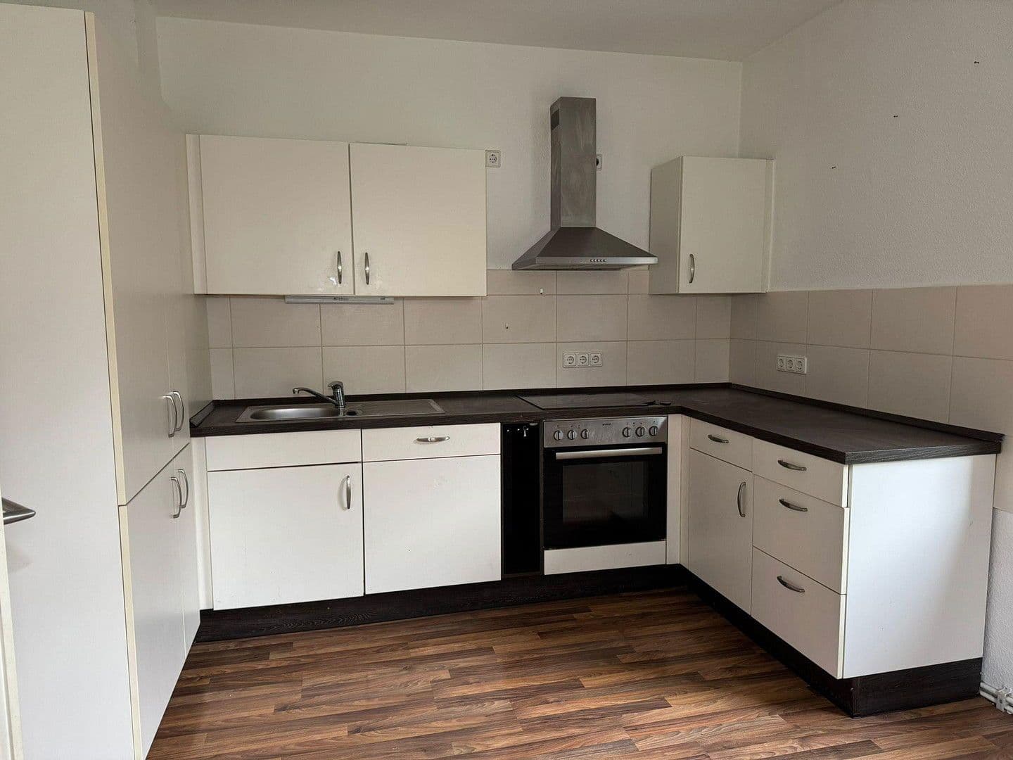 Prenájom bytu 4-izbový 82 m², Lichtenstein/Sachsen, Sasko Prenájom bytu 4-izbový 82 m², Lichtenstein/Sachsen, Sasko