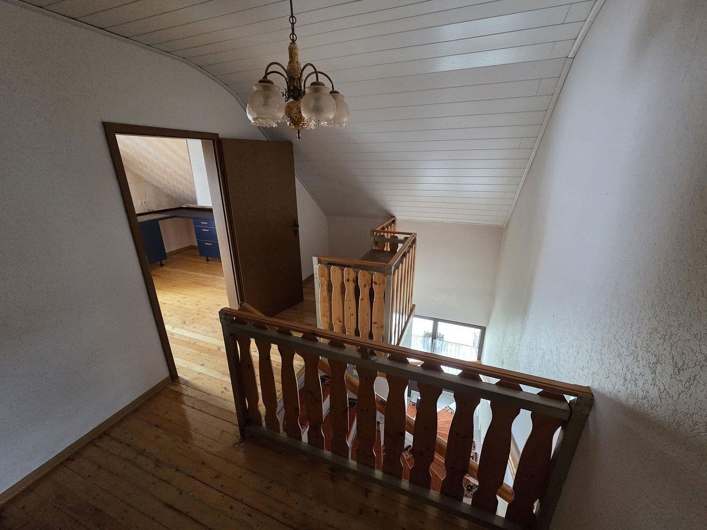 Predaj domu 225 m², pozemek 1.118 m², Raiffeisenstrasse 19, Biebern, Porýnie-Falcko Predaj domu 225 m², pozemek 1.118 m², Raiffeisenstrasse 19, Biebern, Porýnie-Falcko