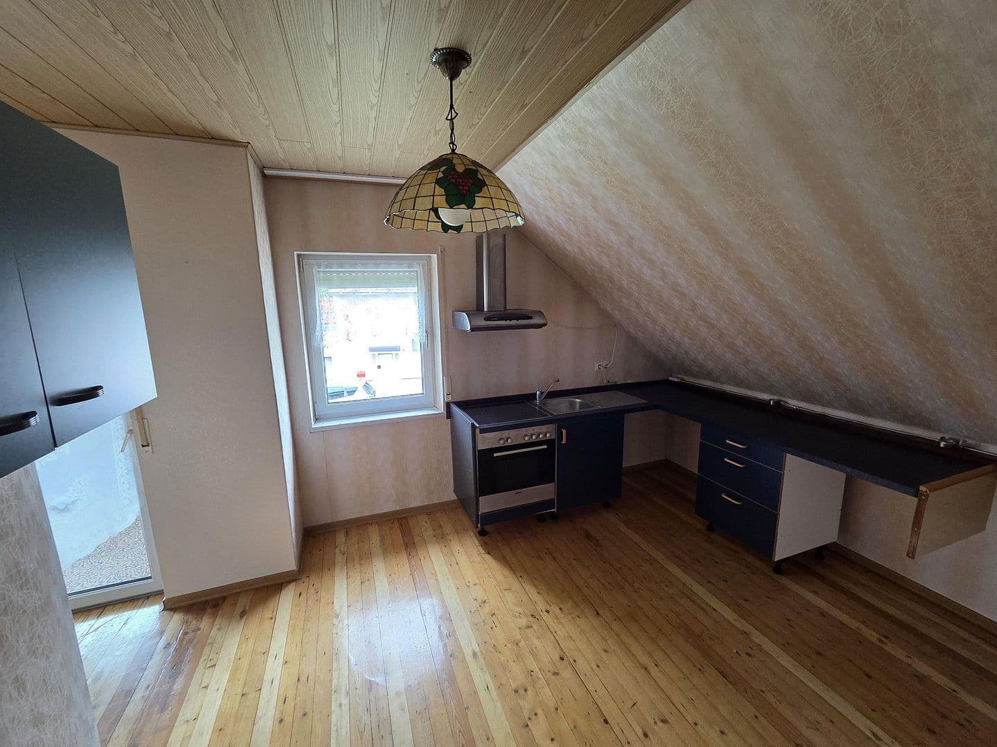 Predaj domu 225 m², pozemek 1.118 m², Raiffeisenstrasse 19, Biebern, Porýnie-Falcko Predaj domu 225 m², pozemek 1.118 m², Raiffeisenstrasse 19, Biebern, Porýnie-Falcko