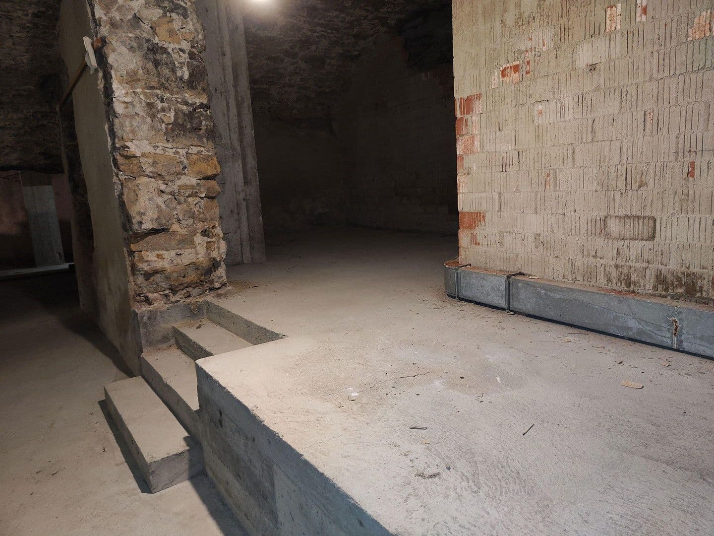 Predaj nebytového priestoru 414 m², Rottenburg am Neckar, Bádensko-Wurttembersko Predaj nebytového priestoru 414 m², Rottenburg am Neckar, Bádensko-Wurttembersko