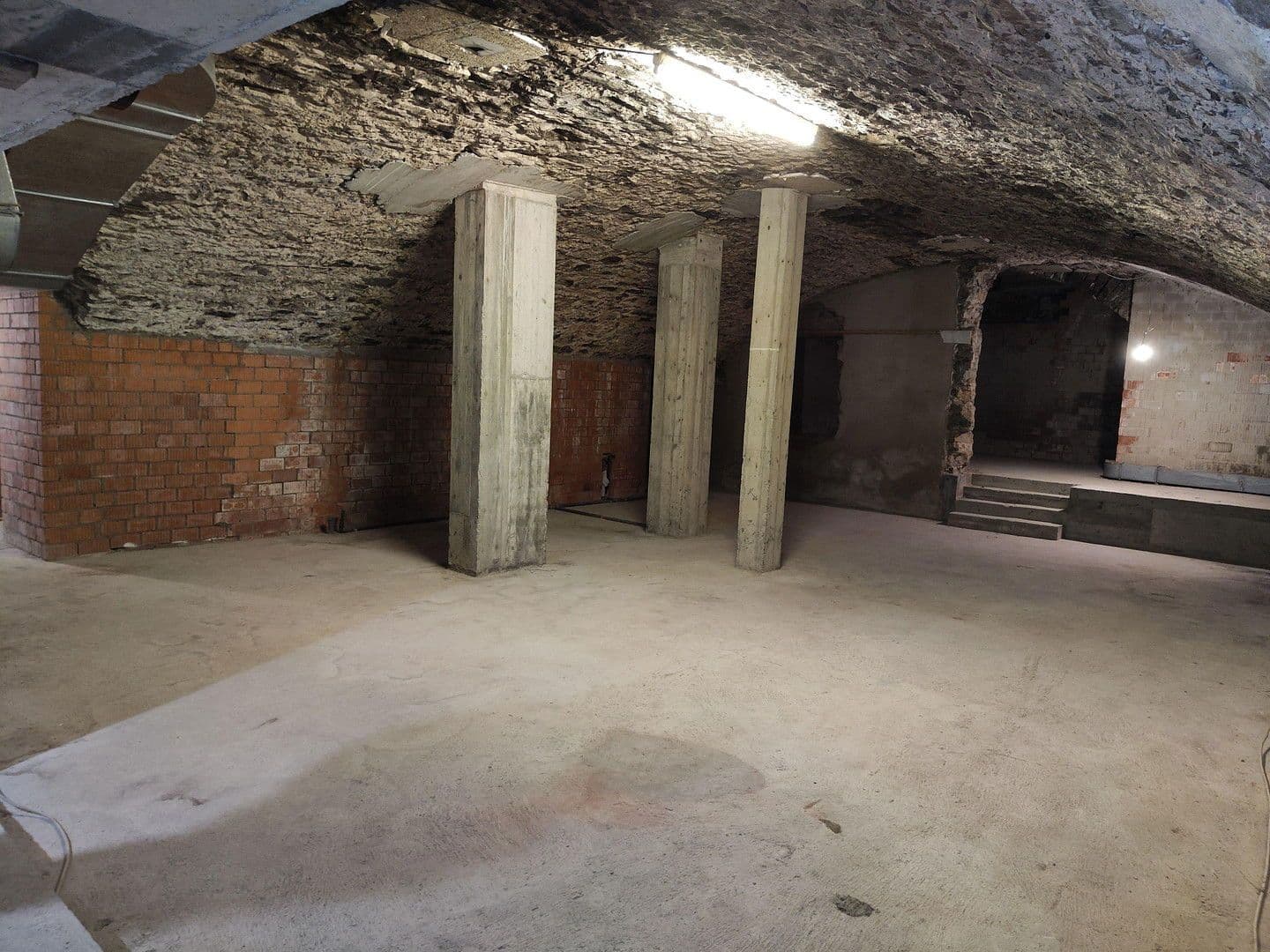 Predaj nebytového priestoru 414 m², Rottenburg am Neckar, Bádensko-Wurttembersko Predaj nebytového priestoru 414 m², Rottenburg am Neckar, Bádensko-Wurttembersko