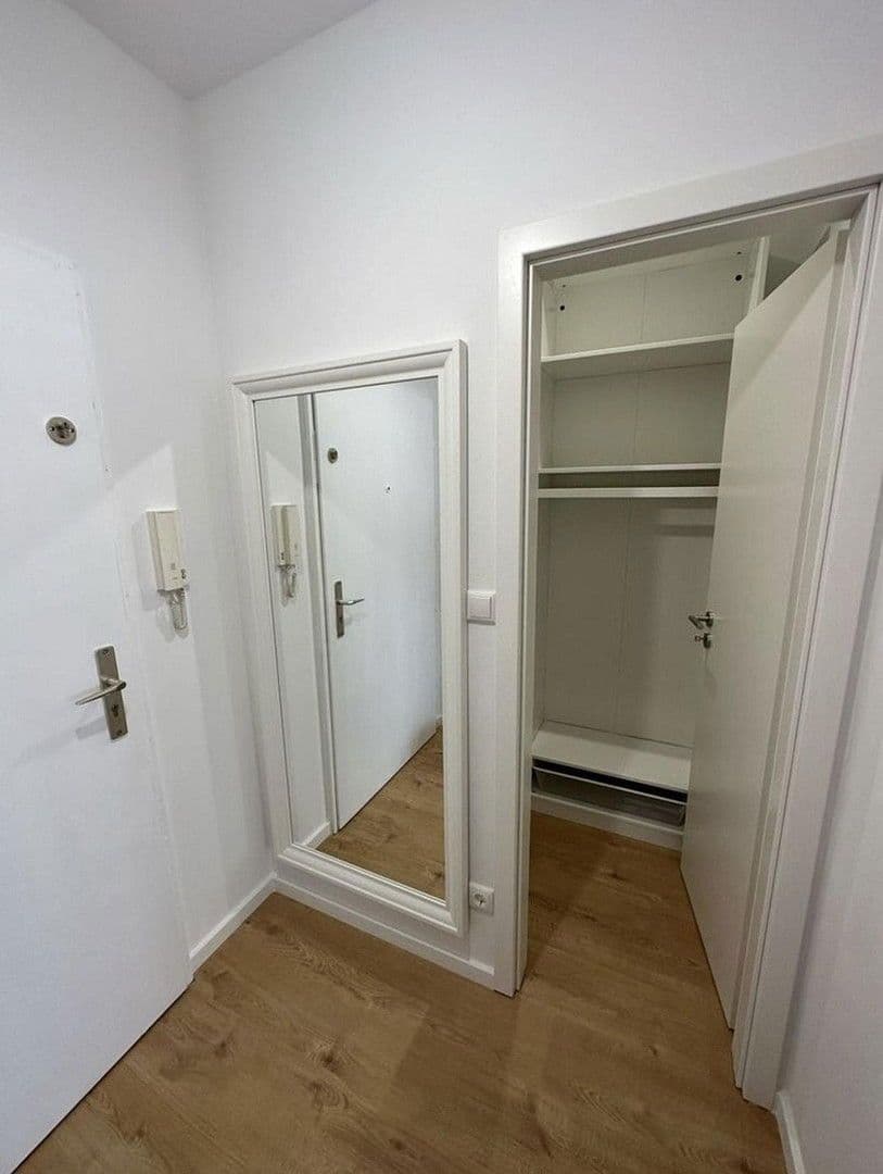 Prenájom bytu 1-izbový 45 m², Landsberger Straße 425, München, Bavorsko Prenájom bytu 1-izbový 45 m², Landsberger Straße 425, München, Bavorsko