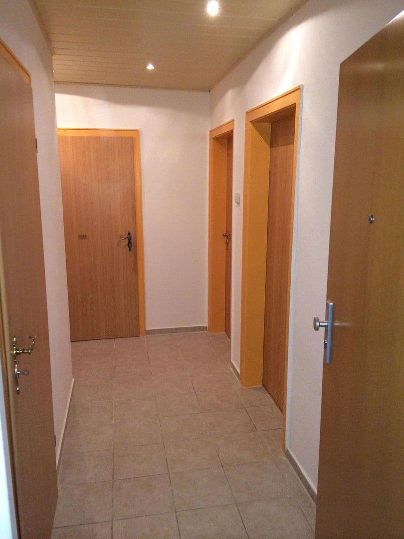 Prenájom bytu 3-izbový 61 m², Reitzenhainer Str. 12, Chemnitz, Sasko Prenájom bytu 3-izbový 61 m², Reitzenhainer Str. 12, Chemnitz, Sasko