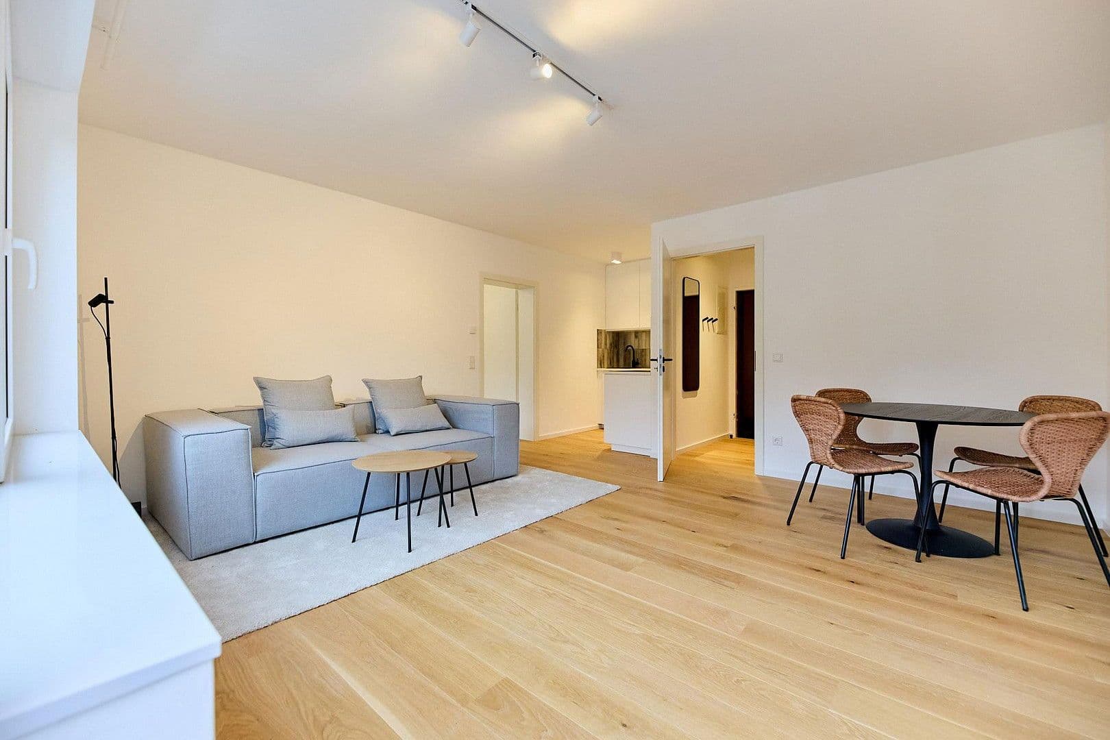 Prenájom bytu 2-izbový 44 m², Pöhlenweg 35, Düsseldorf, Severné Porýnie - Westfálsko Prenájom bytu 2-izbový 44 m², Pöhlenweg 35, Düsseldorf, Severné Porýnie - Westfálsko