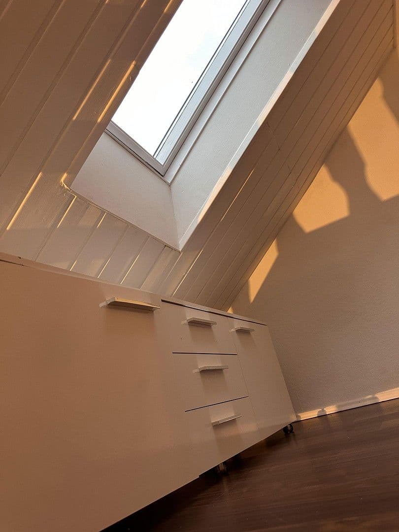 Prenájom bytu 1-izbový 40 m², Bremen, Brémy Prenájom bytu 1-izbový 40 m², Bremen, Brémy