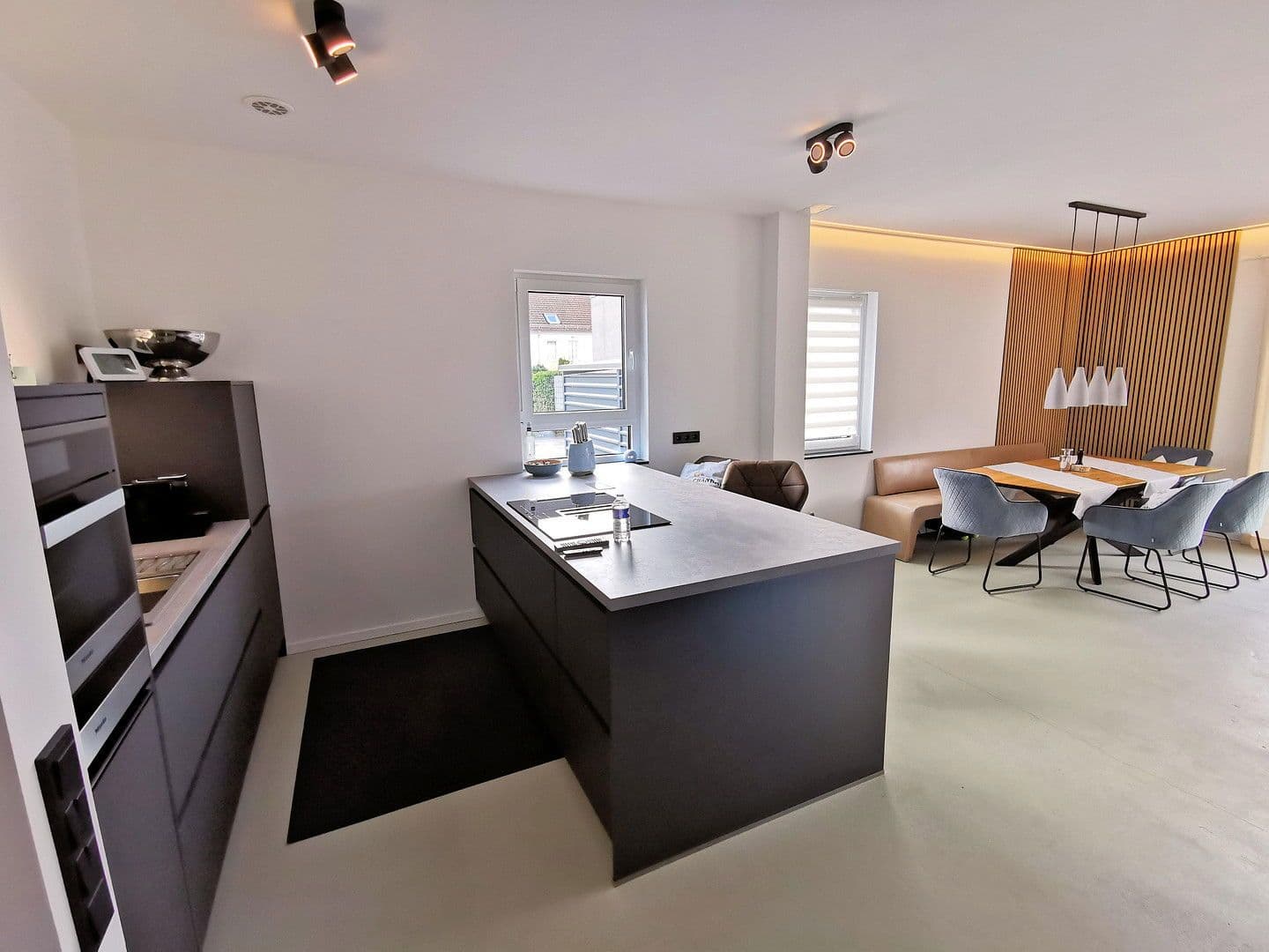 Predaj domu 125 m², pozemek 324 m², Saarbrücken, Sársko Predaj domu 125 m², pozemek 324 m², Saarbrücken, Sársko