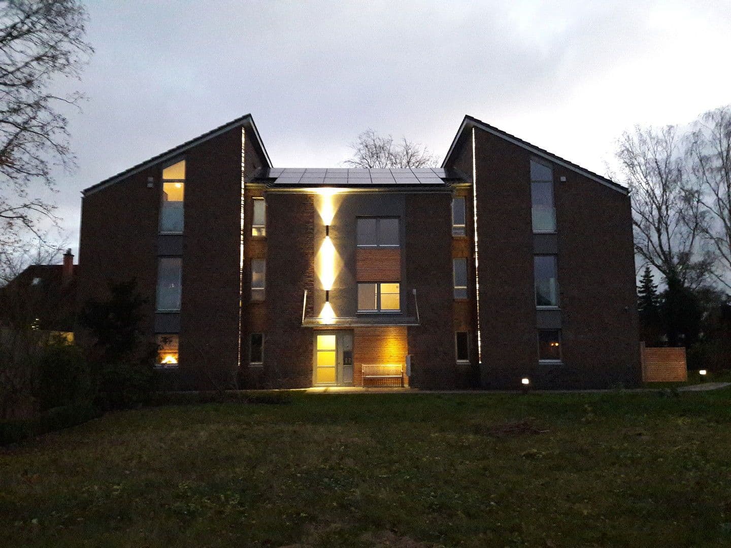 Prenájom bytu 3-izbový 88 m², Bereich Bahnhofstrasse / Zur Heide / Heideweg / Grenzweg, Neu Wulmstorf, Dolné Sasko Prenájom bytu 3-izbový 88 m², Bereich Bahnhofstrasse / Zur Heide / Heideweg / Grenzweg, Neu Wulmstorf, Dolné Sasko