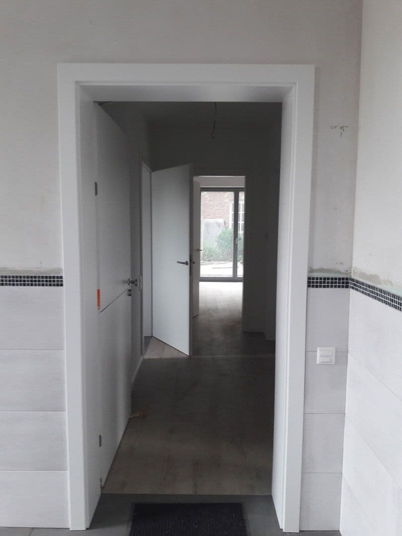 Prenájom bytu 3-izbový 88 m², Bereich Bahnhofstrasse / Zur Heide / Heideweg / Grenzweg, Neu Wulmstorf, Dolné Sasko Prenájom bytu 3-izbový 88 m², Bereich Bahnhofstrasse / Zur Heide / Heideweg / Grenzweg, Neu Wulmstorf, Dolné Sasko