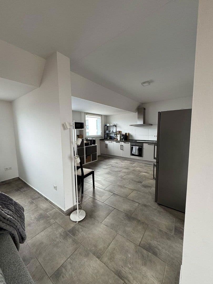 Prenájom bytu 4-izbový 135 m², Ottostr. 69, Wuppertal, Severné Porýnie - Westfálsko Prenájom bytu 4-izbový 135 m², Ottostr. 69, Wuppertal, Severné Porýnie - Westfálsko